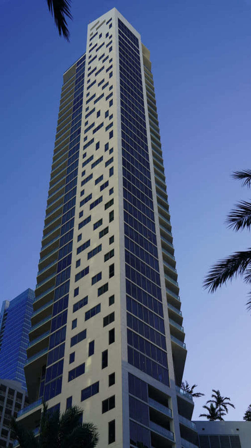 Building photo 4